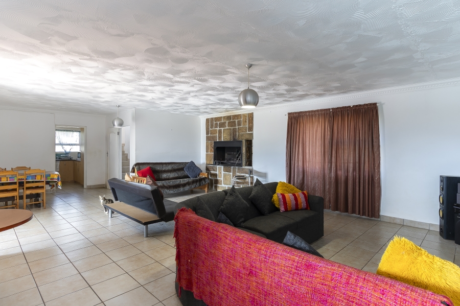 3 Bedroom Property for Sale in Firlands Western Cape